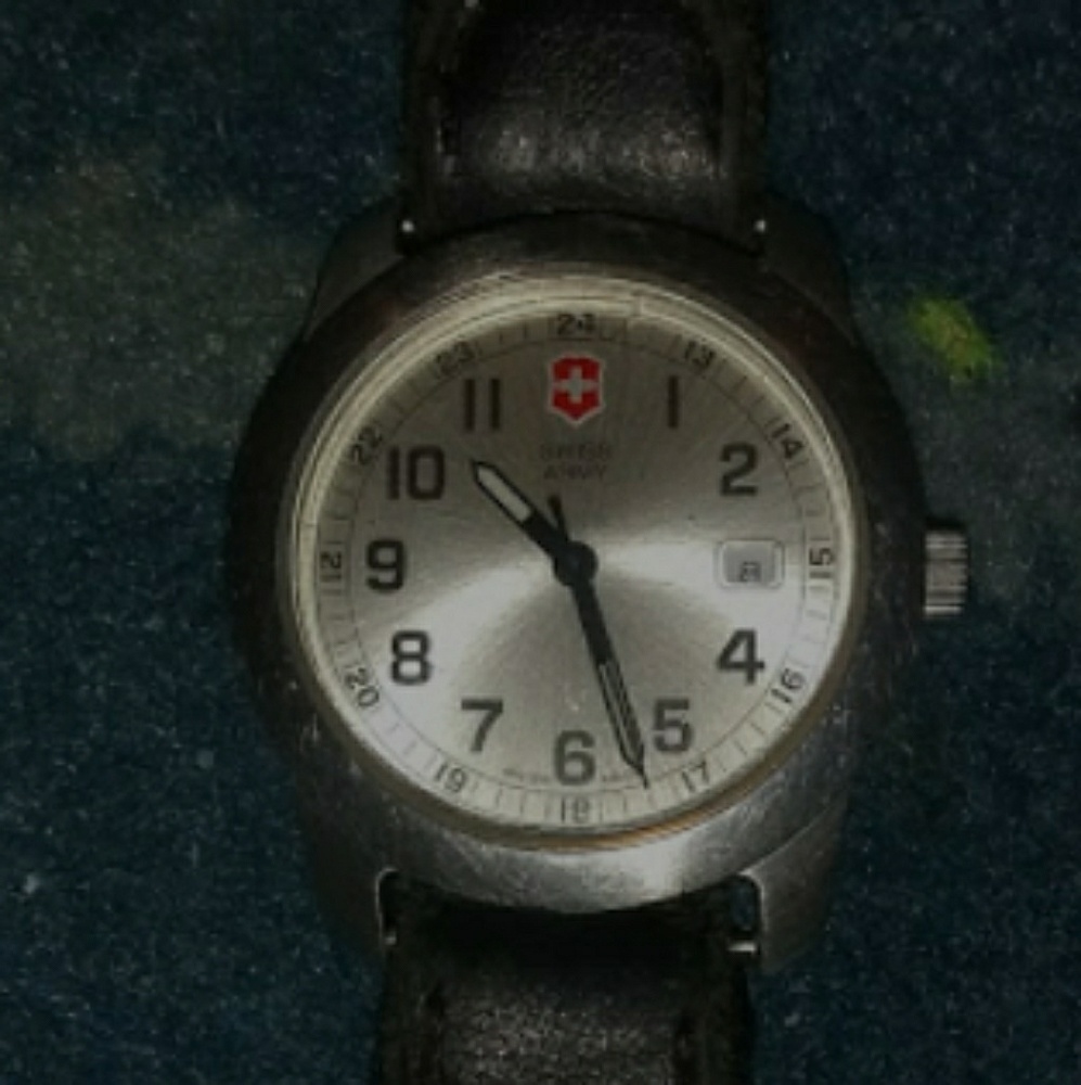 Victorinox swiss army watch